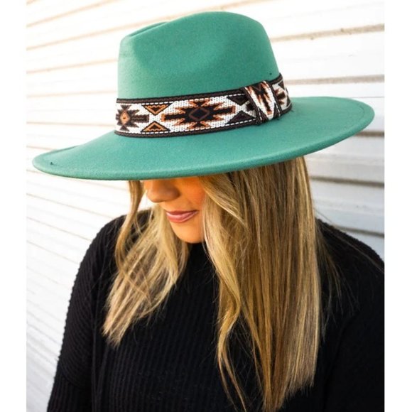 Styline Accessories - Hat. Turquoise Felt. Southwestern Pattern Band. NWT